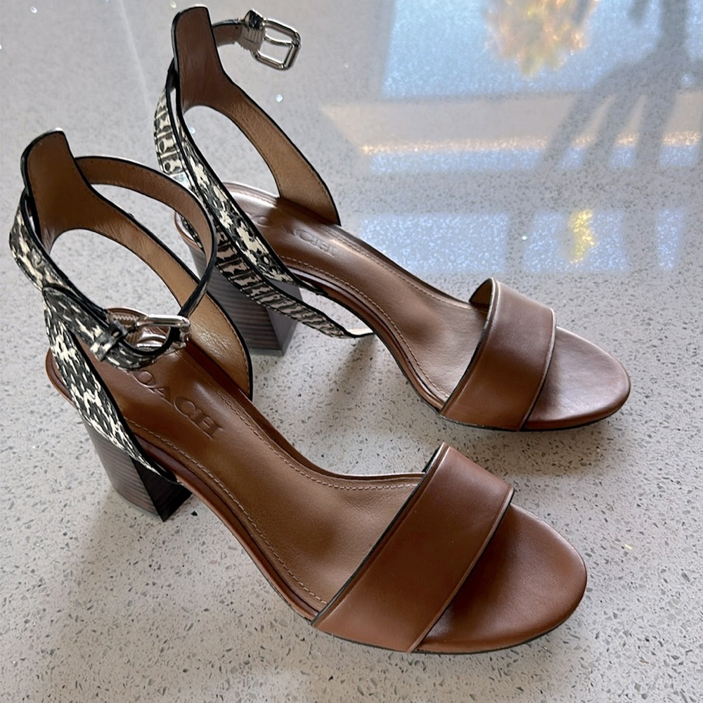 SALE !! Coach Brown Leather Sandals 7.5